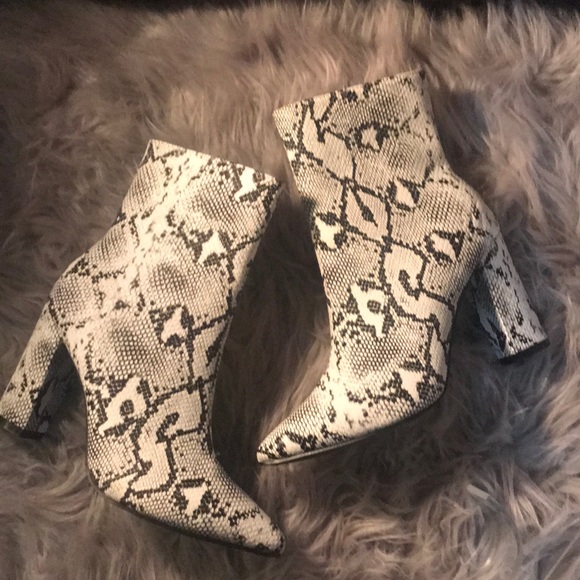 Python Print Short Boots, Good condition - Picture 3 of 6